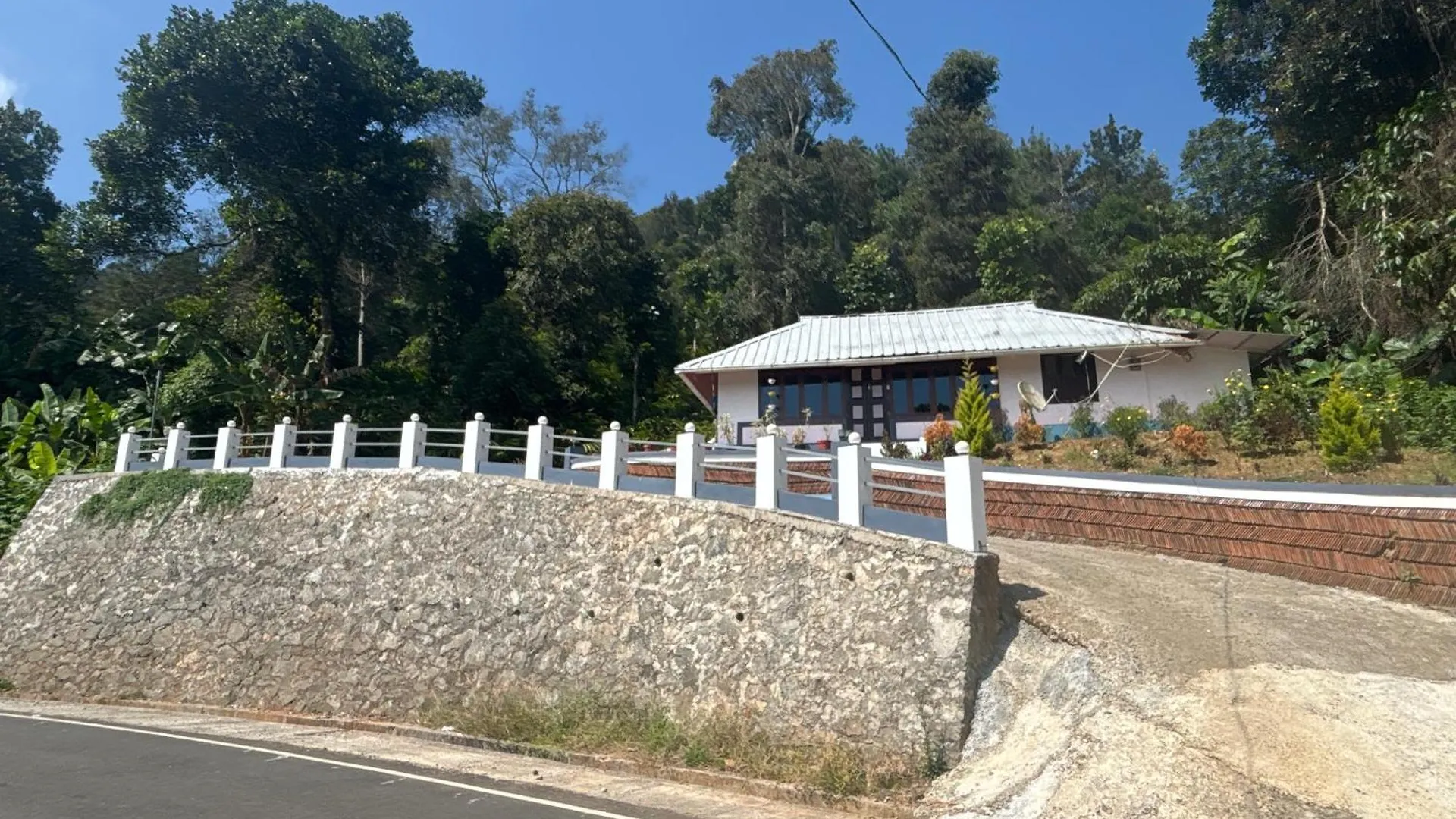 Lotus Castle - Entire House - Peaceful Retreat Amidst Cardamom Hills Villa Anachal Feriehus
